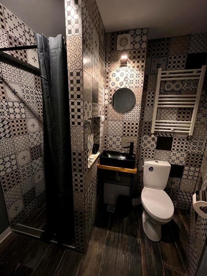 Studio G1 Moinesti Экстерьер фото
